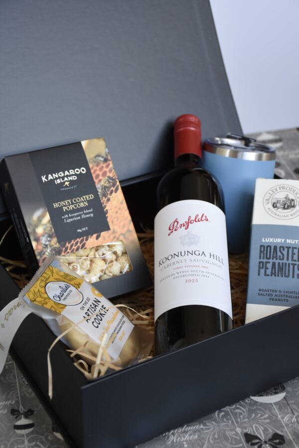 Wine & Nibbles Gourmet Hamper - Image 8