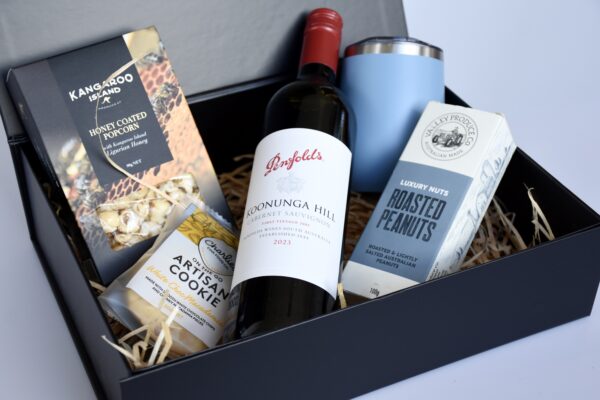 Wine & Nibbles Gourmet Hamper - Image 4