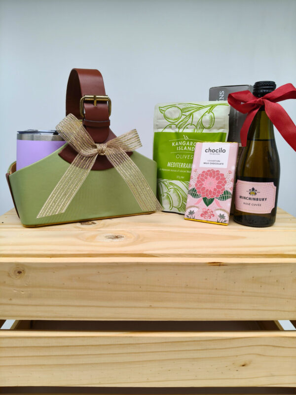 Bubbly Lover Basket - Image 3
