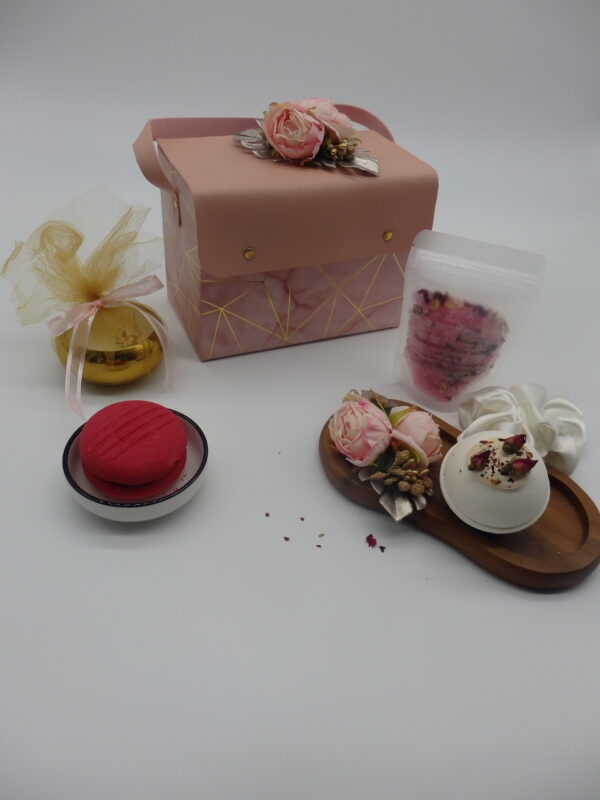 Pamper Hamper - Image 6