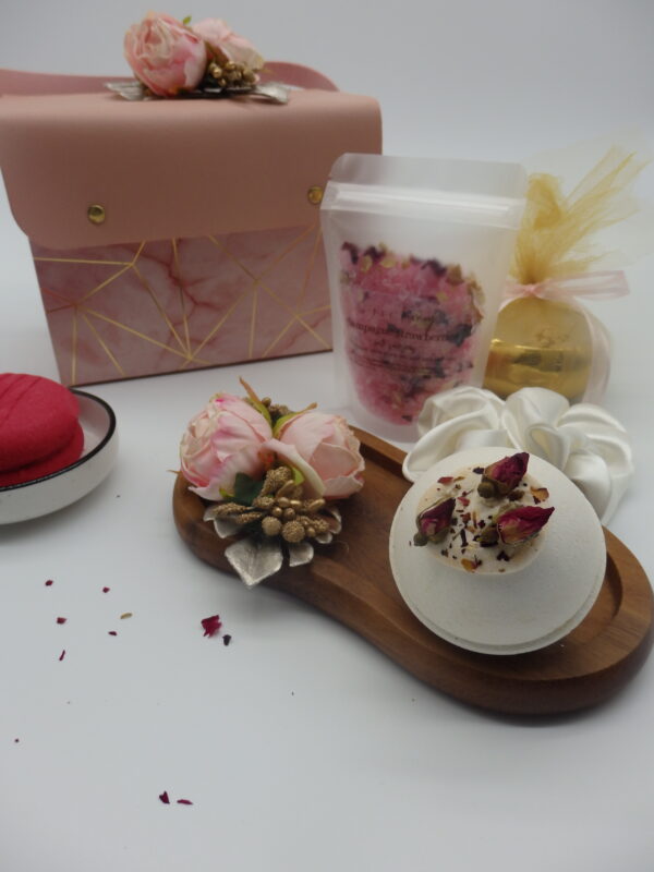 Pamper Hamper - Image 2