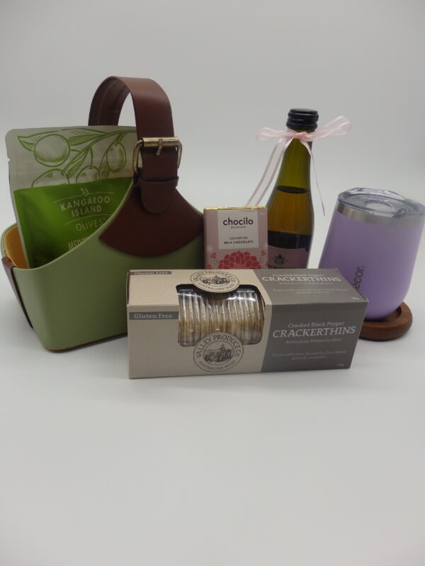 Bubbly Lover Basket - Image 5