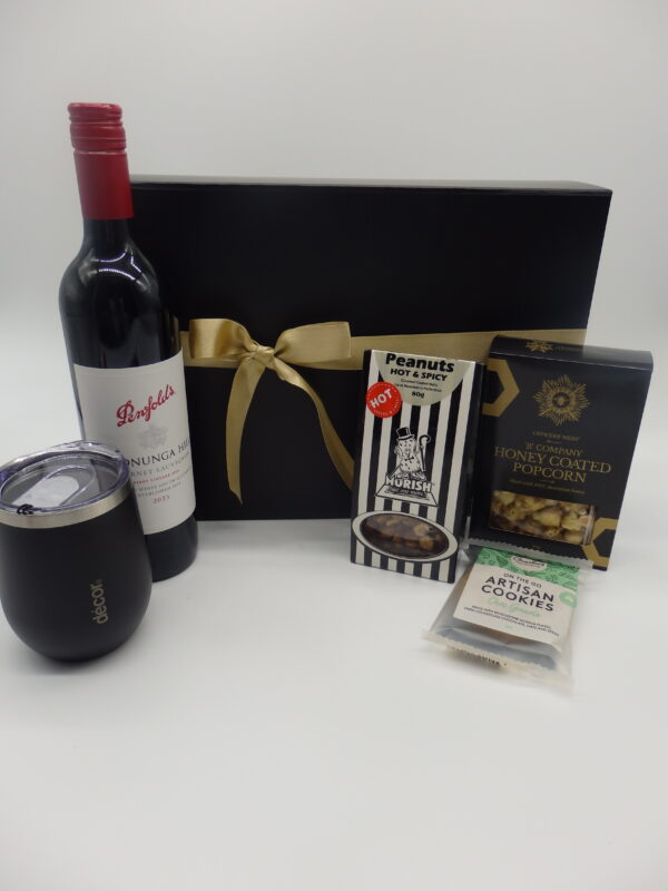 Wine & Nibbles Gourmet Hamper