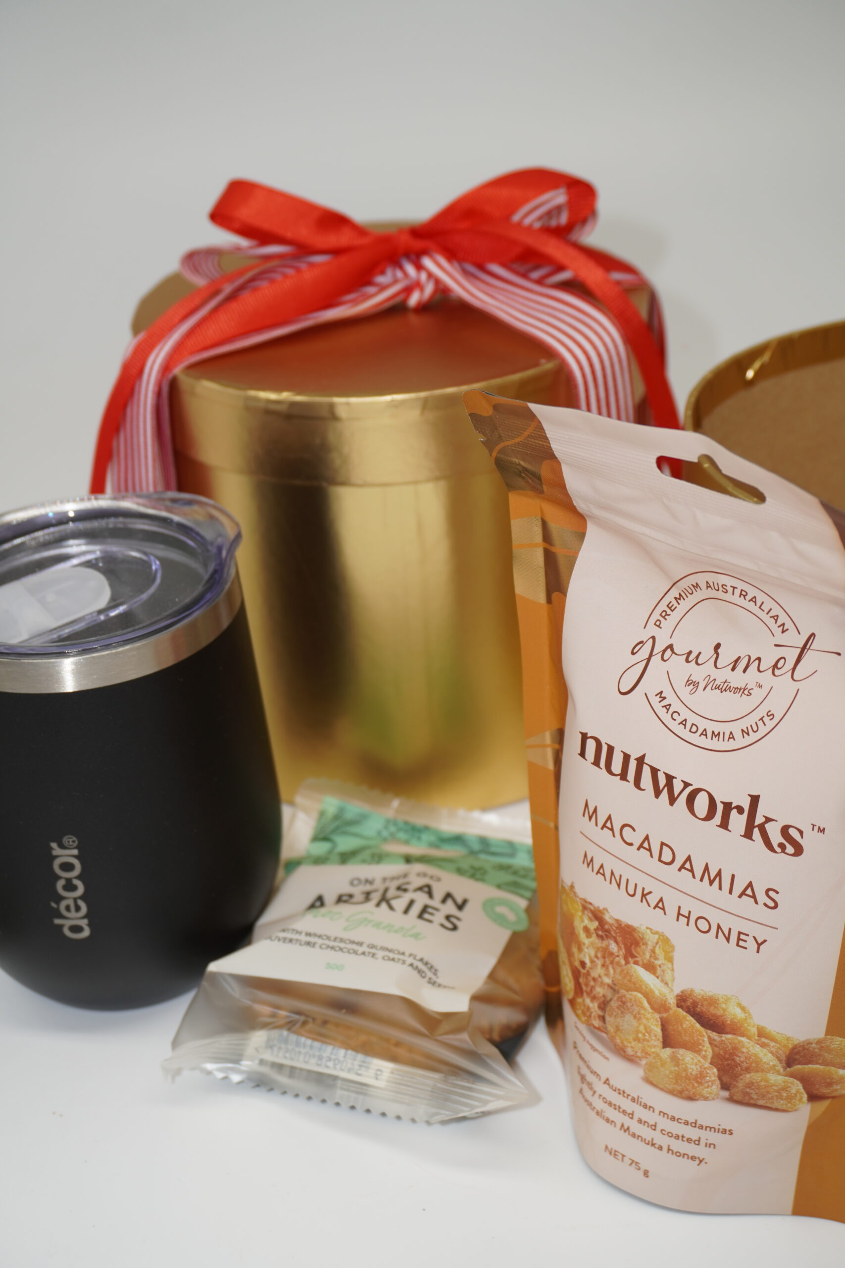 Gold Festive Gift Box - Image 3