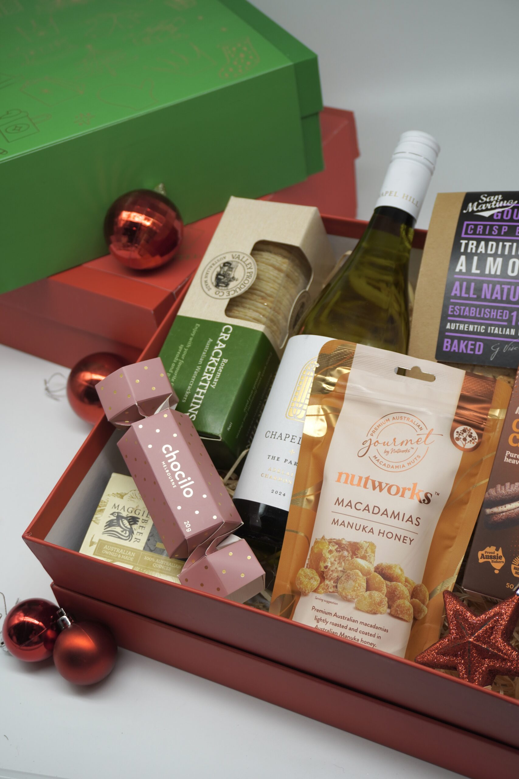 Premium Wine & Gourmet Christmas Gift Box - Image 4
