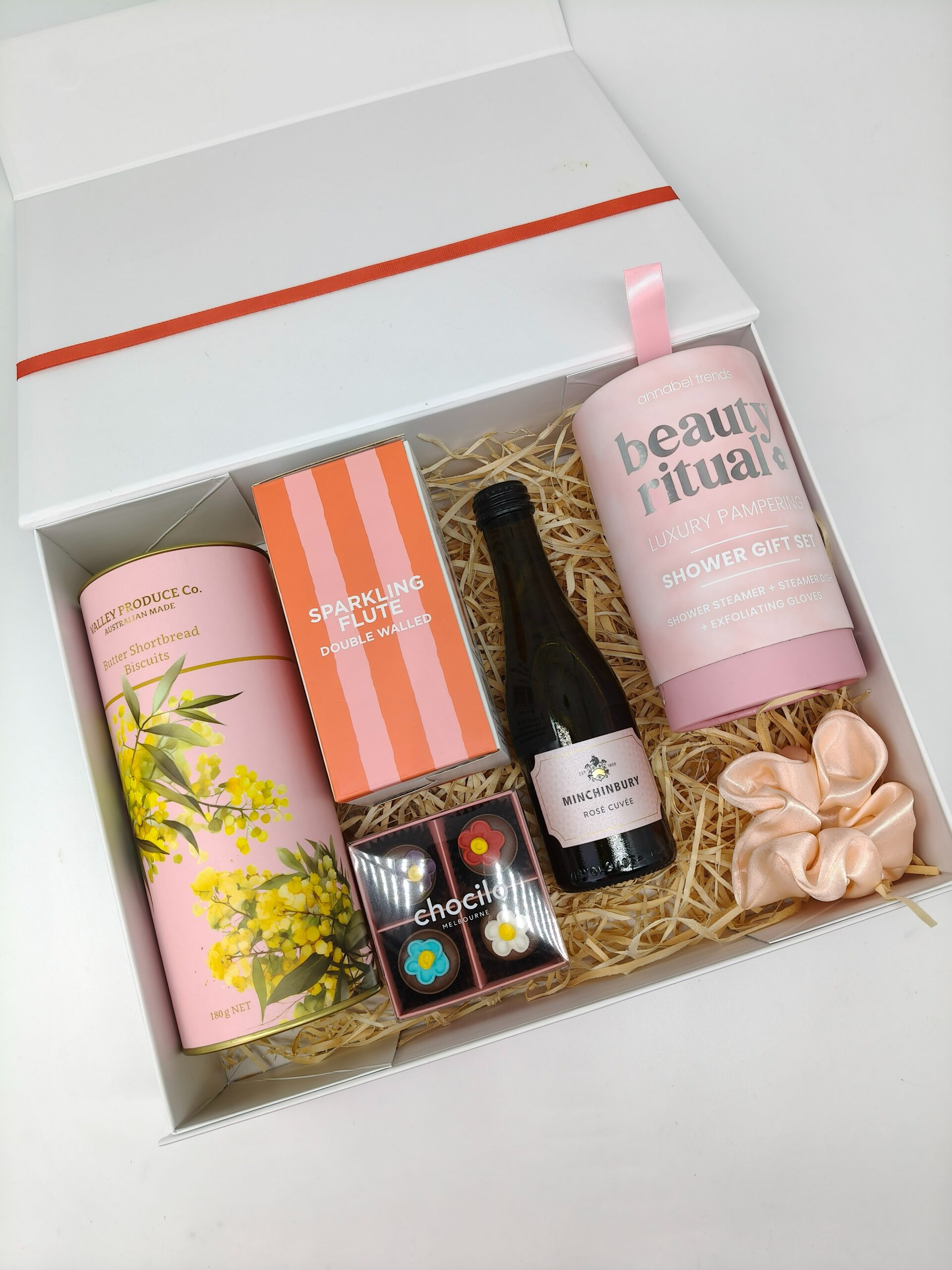 Valentine's Day Pamper Hamper - Image 4